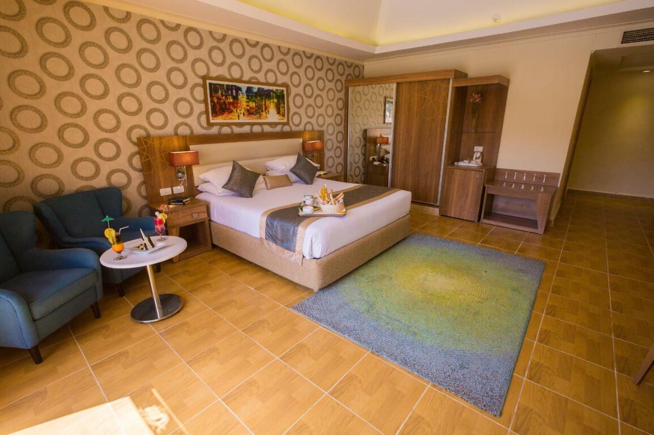 אתר נופש Pickalbatros Aqua Blu Sheikh 4*
